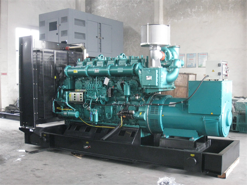 慈利200KW 柴油发电机的油耗是多少？